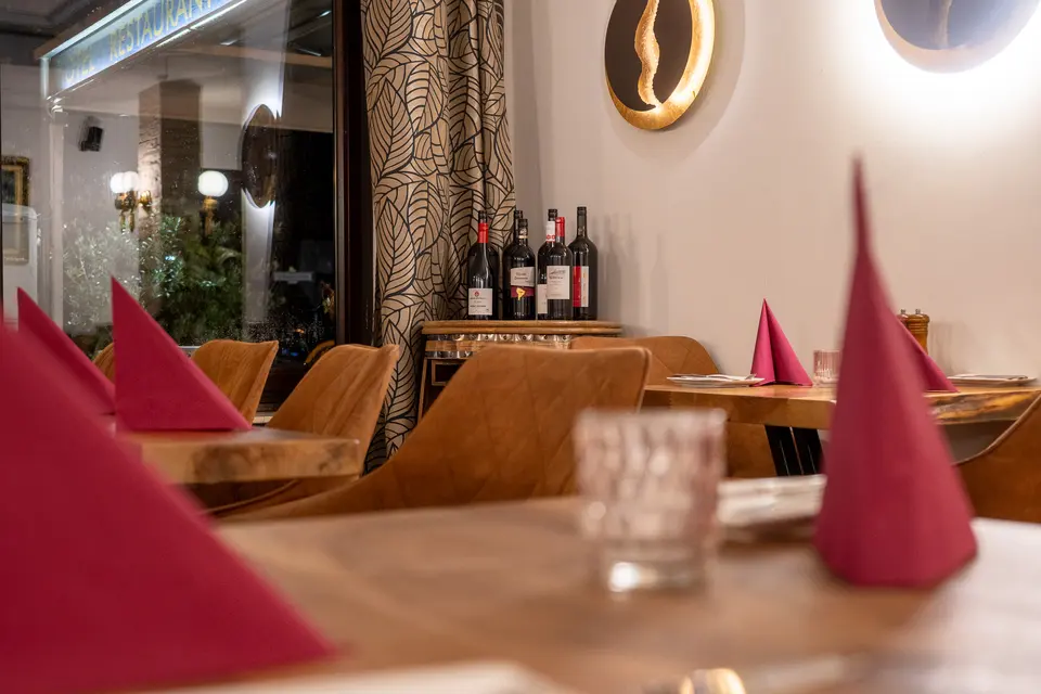 Restaurant 7