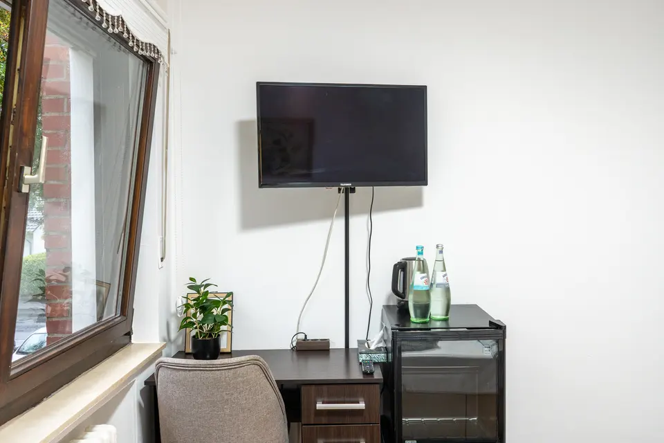 Room 1 4